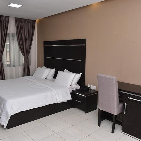 Urban Metro Inn Lagos Luaran gambar