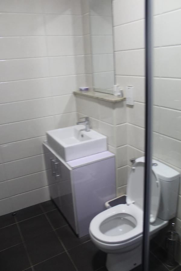 Urban Metro Inn Lagos Luaran gambar