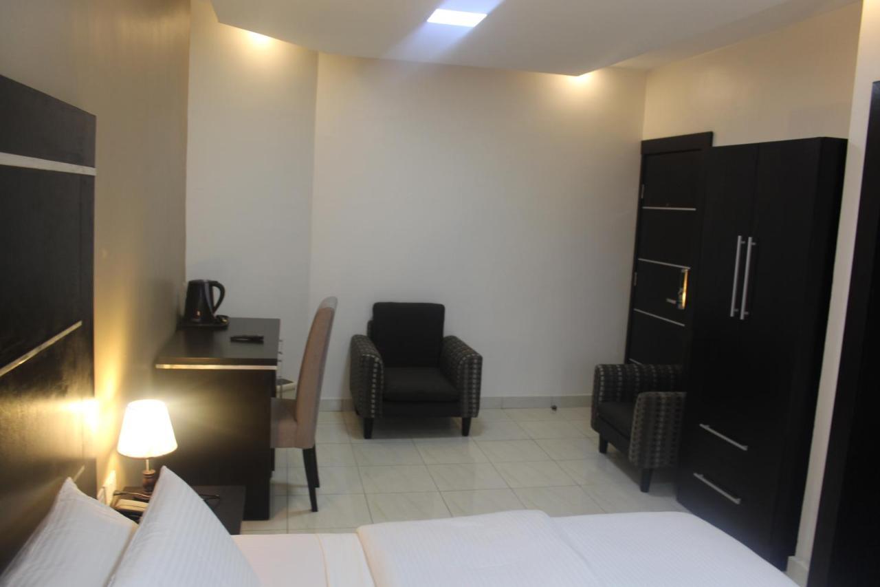 Urban Metro Inn Lagos Luaran gambar